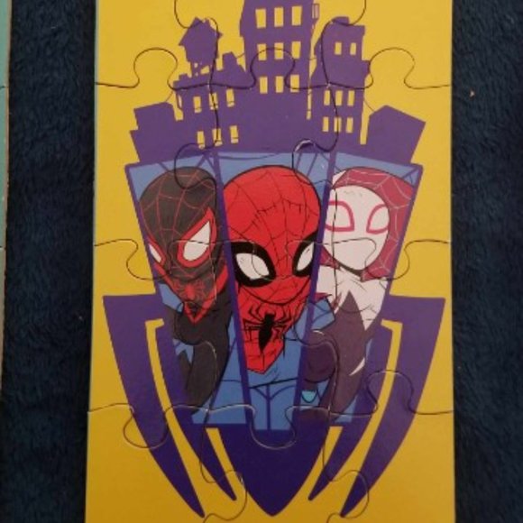 Marvel Superhero Large Piece  Puzzle Set  Age 3+ - Picture 5 of 11